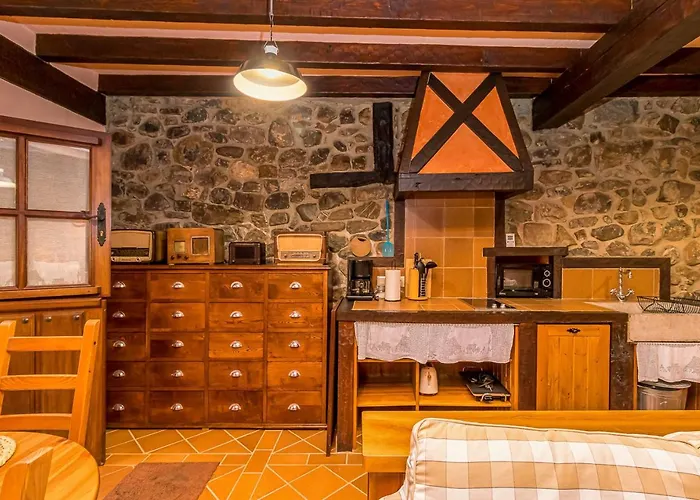 Apartament Con Encanto En By Alterhome Potes